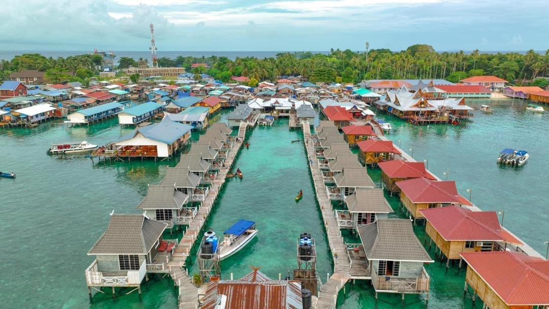 Billabong Scuba Apartment Mabul Island Exterior photo